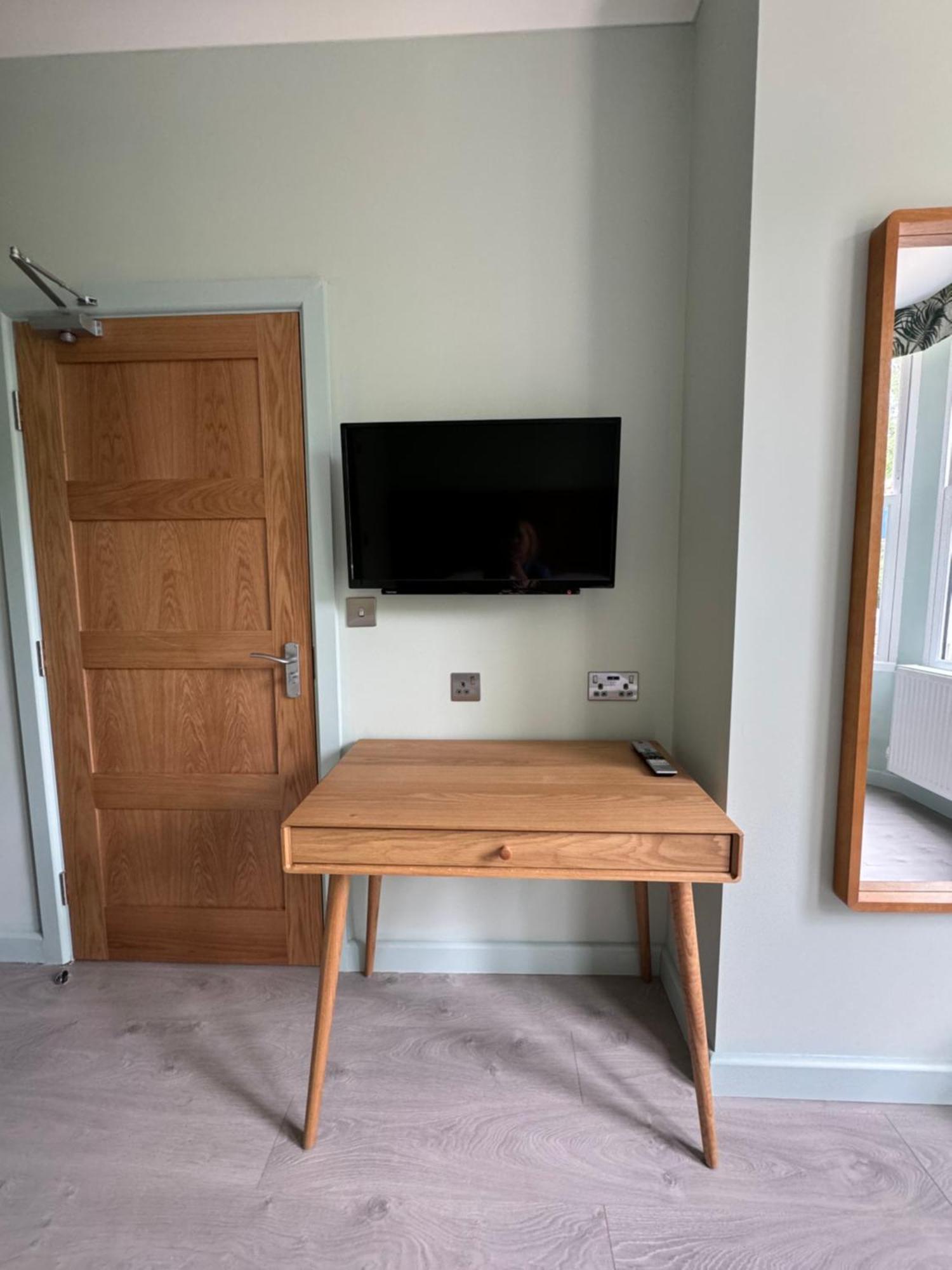 Hamilton Court Hotel Hoole チェスター エクステリア 写真